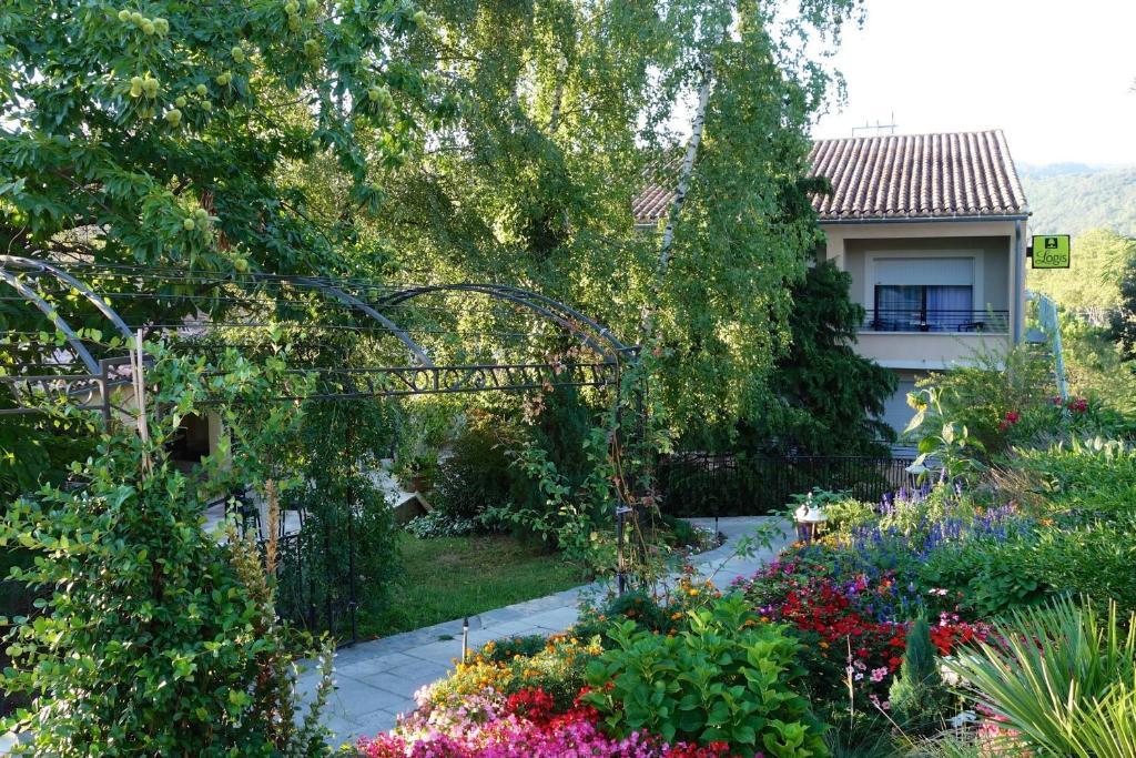 Logis Hotel La Porte des Cévennes Anduze Esterno foto
