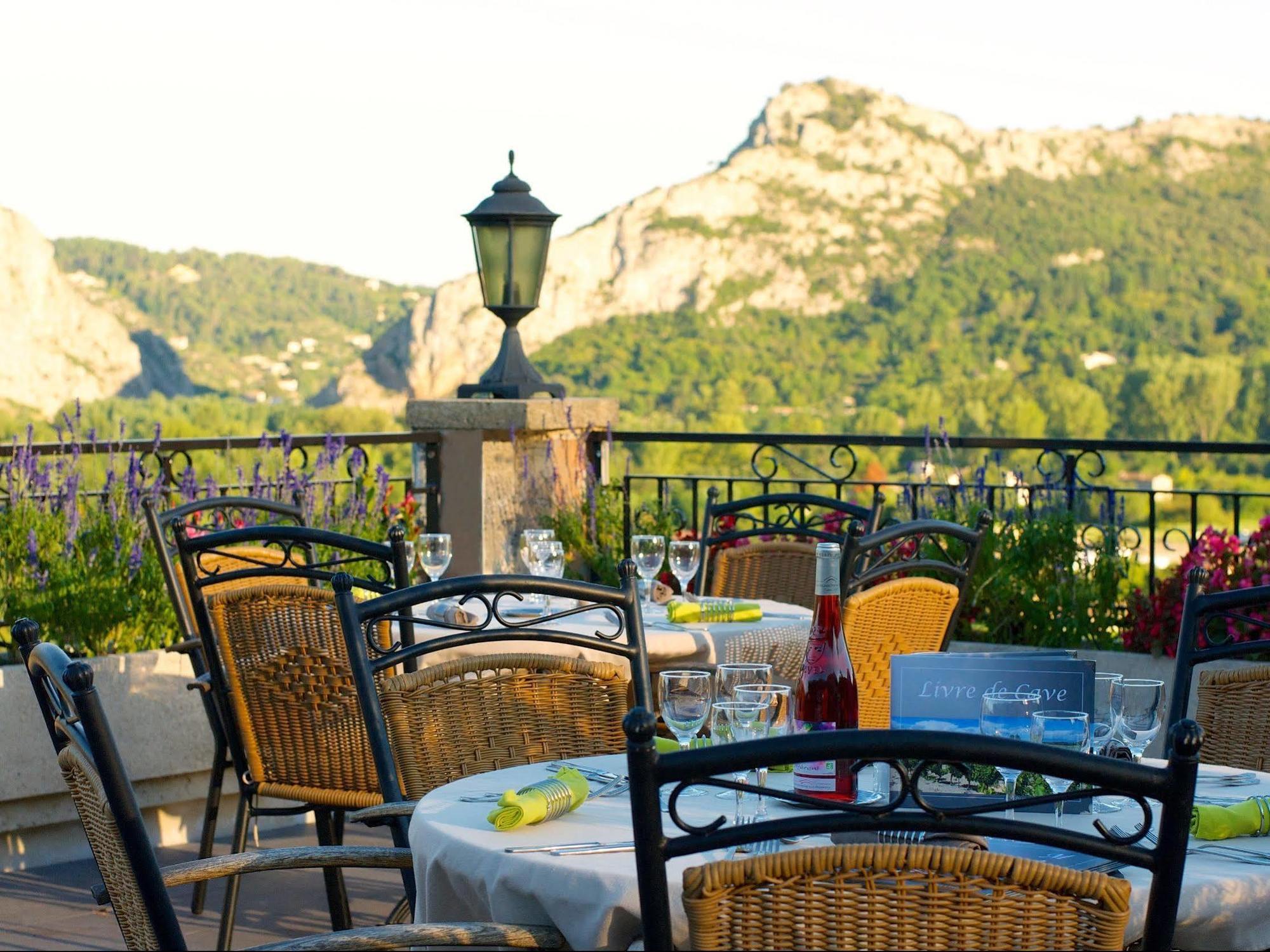 Logis Hotel La Porte des Cévennes Anduze Esterno foto